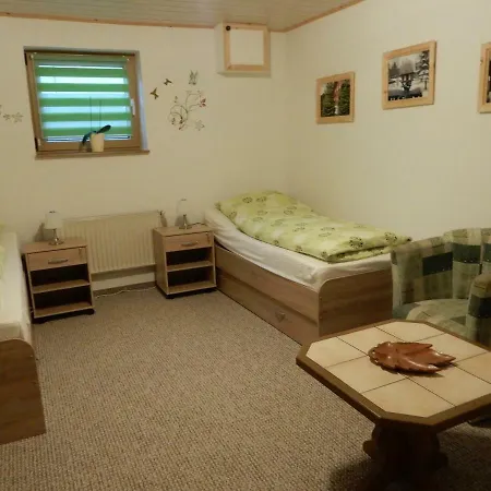 Zum Stadtwald 아파트 *